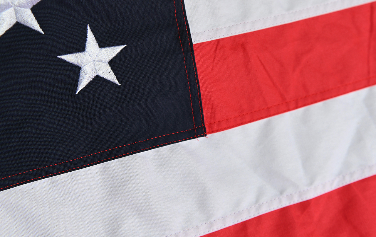 Flag Printing Color Matching: How Pantone Codes and Color Difference Control Work